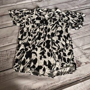 Well Worn Short Sleeve Blouse